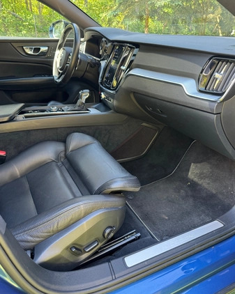 Volvo S60 cena 164000 przebieg: 62163, rok produkcji 2019 z Warszawa małe 596